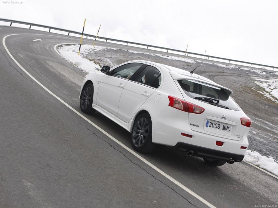  Mitsubishi Lancer Sportback Ralliart 2009 года  (фото 3 из 93)